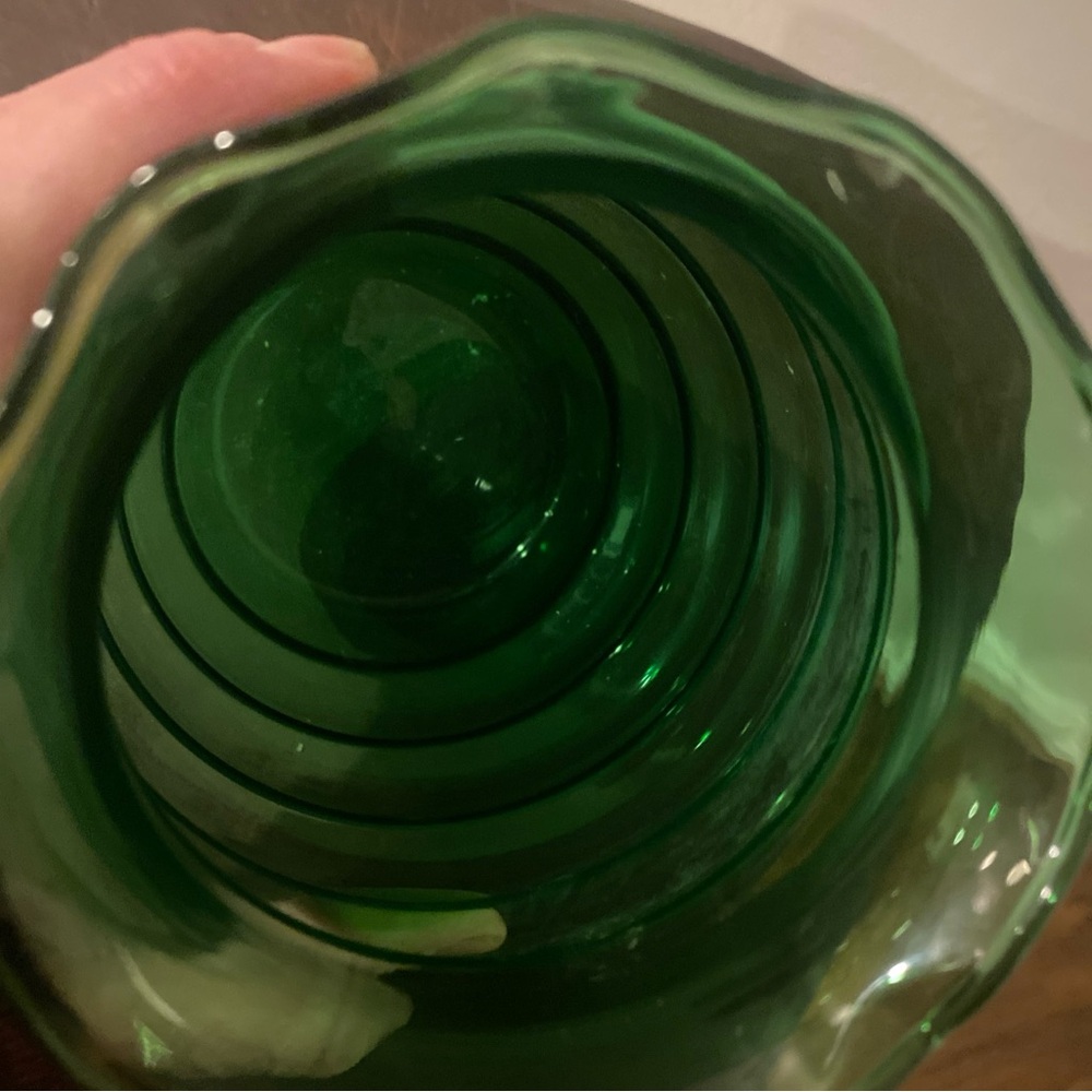 VINTAGE Mid Century 7” Vase Forest Green St Patrick’s Day Anchor Hocking Ribbed - Picture 8 of 8
